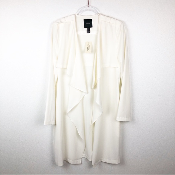 Forever 21 Jackets & Blazers - Forever 21 Flowy Draped Off White Coat w Pockets M